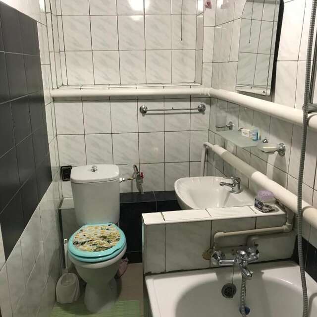 Апартаменты Уютная квартира в центре Старого города! Каменец-Подольский-16